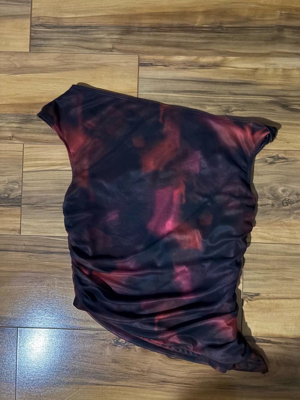 PRINCESS POLLY One-Shoulder Tie-Dye Mesh Top in Black and Red
